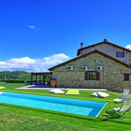 فيلة Ciciliano Sleeps 14 Pool Wifi *
